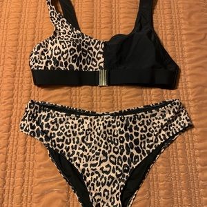 Black and Leopard 2 piece swimsuit size large